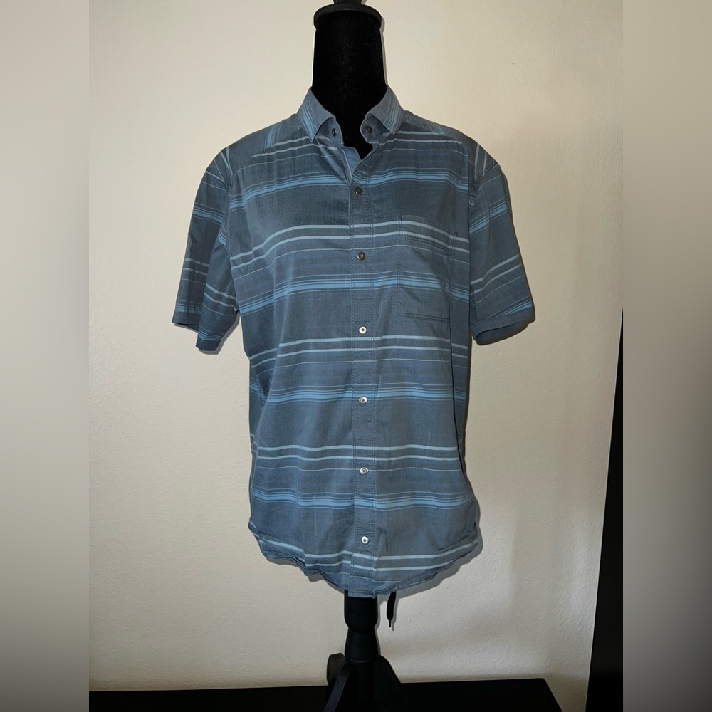 Mens Blue Kuhl INTRIGUER Short Sleeve Shirt w/Snap Closure Hiking Casual Outdoor